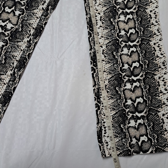 JULES & Leopold Pull on Kick Flare Capri Snakeskin - Picture 13 of 13